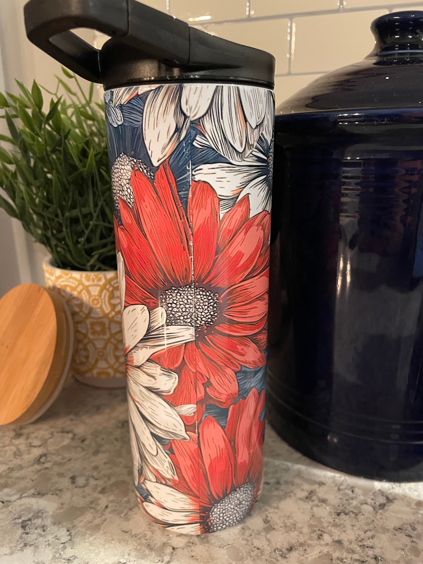 20 ounce Insulated Skinny Tumbler - Patriot Daisies