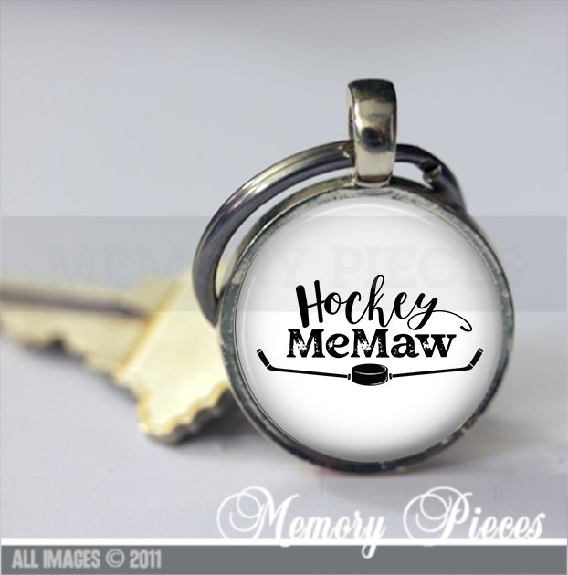 'Hockey MeMaw' Keychain/Pendant